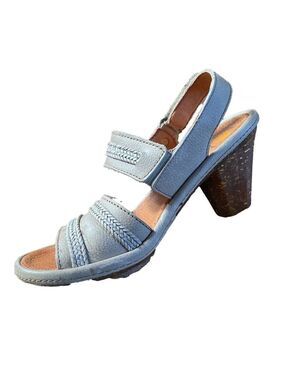 The art sandals